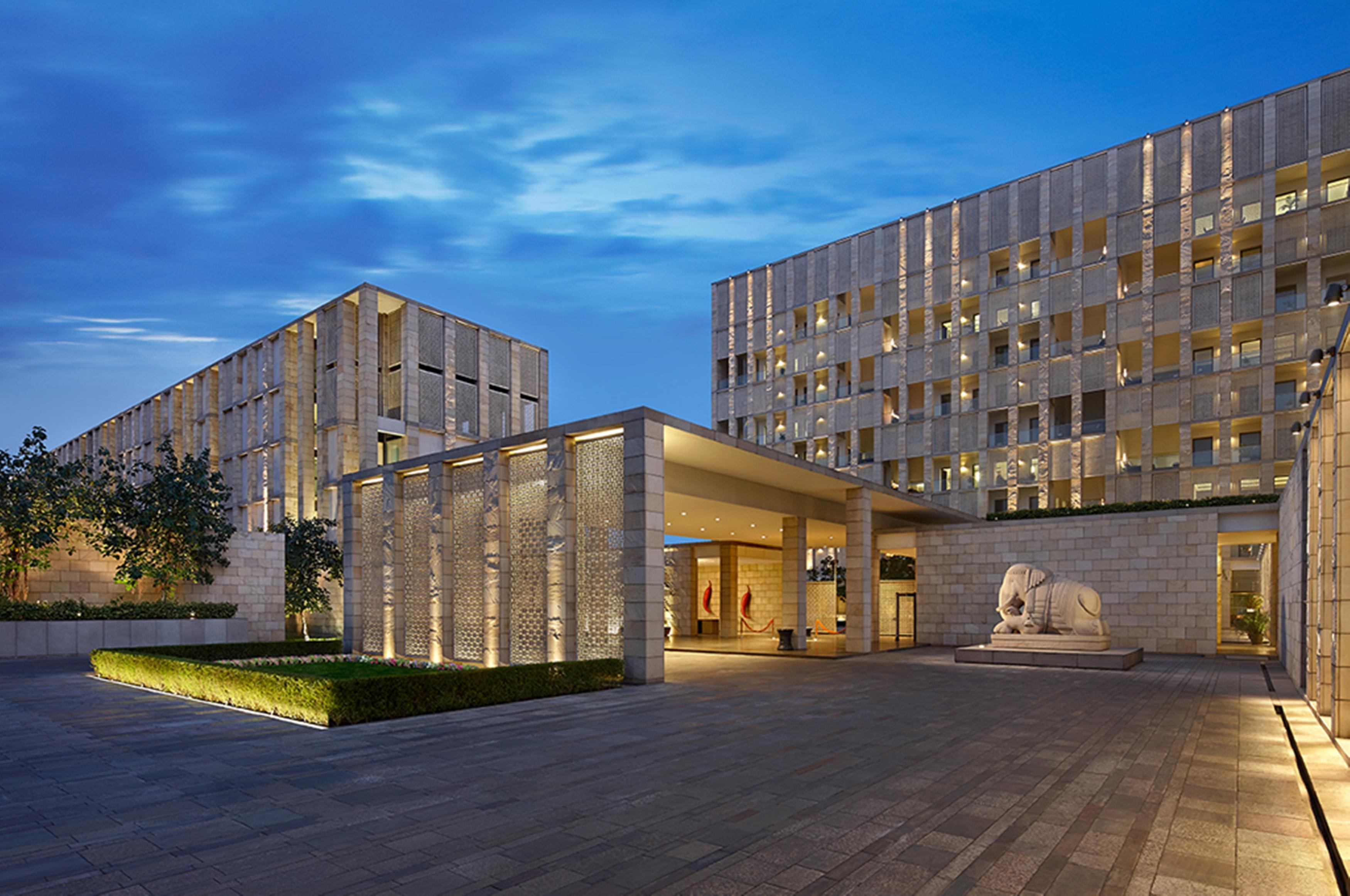 The Lodhi - A Member Of The Leading Hotels Of The World New Delhi Exterior photo